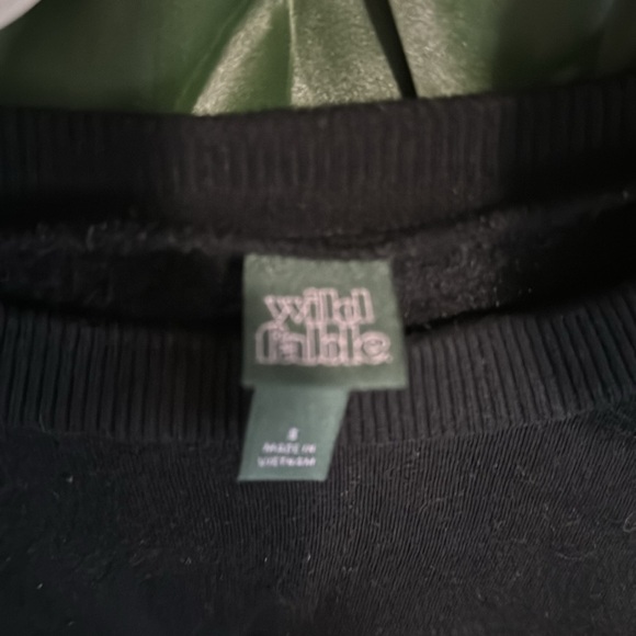 Black size xSmall sweater crop - Picture 2 of 2